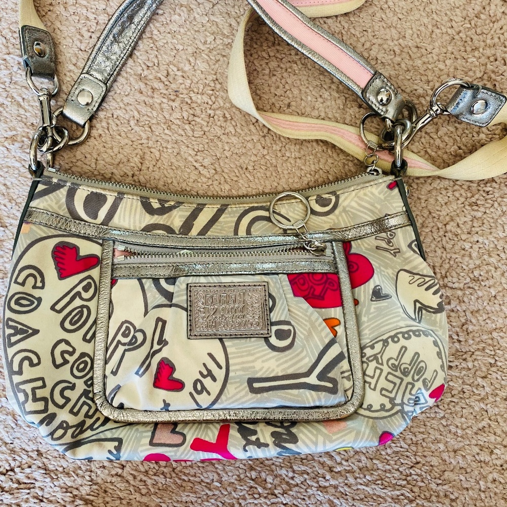 Coach Poppy Grafitti Heart Crossbody purse